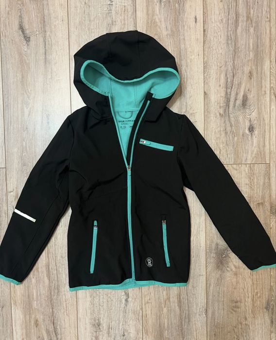 Демі спортивна куртка на флісі 140 р. Стан ідеальний