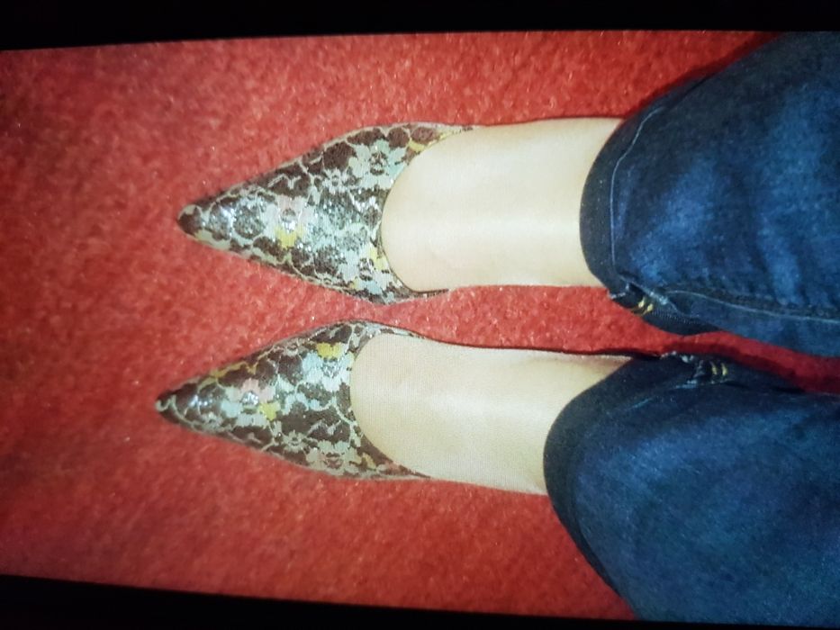 Lindíssimos sapatos n°37,  mt confortáveis novos