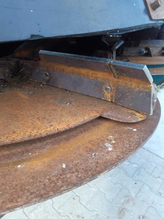 łopata rozrzucająca wapno obornik rozrzutnik Rolland itp