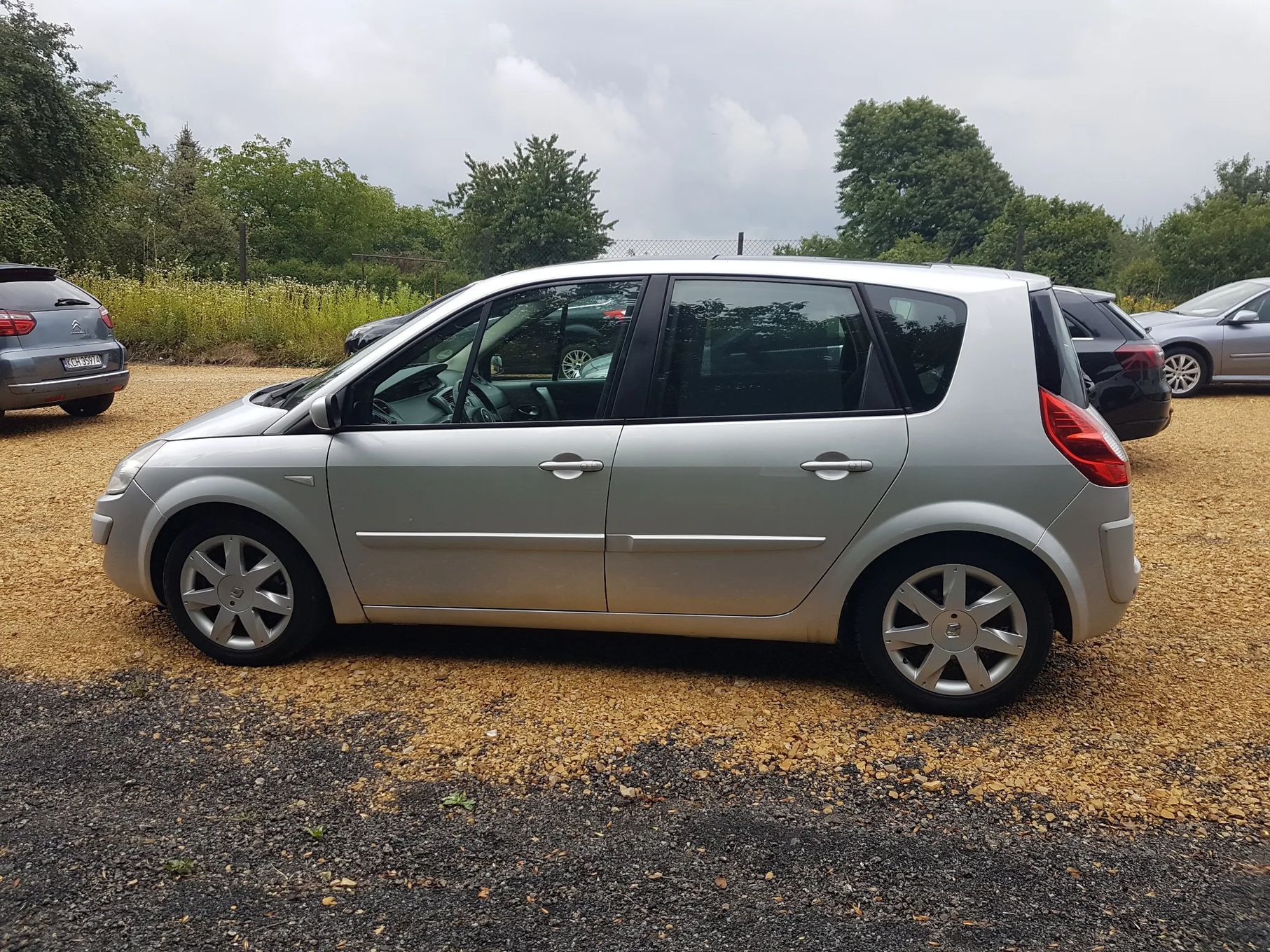 Renault Scenic 2.0 135KM Automat Panorama Dach Szyberdach Niski Przebieg Piękny