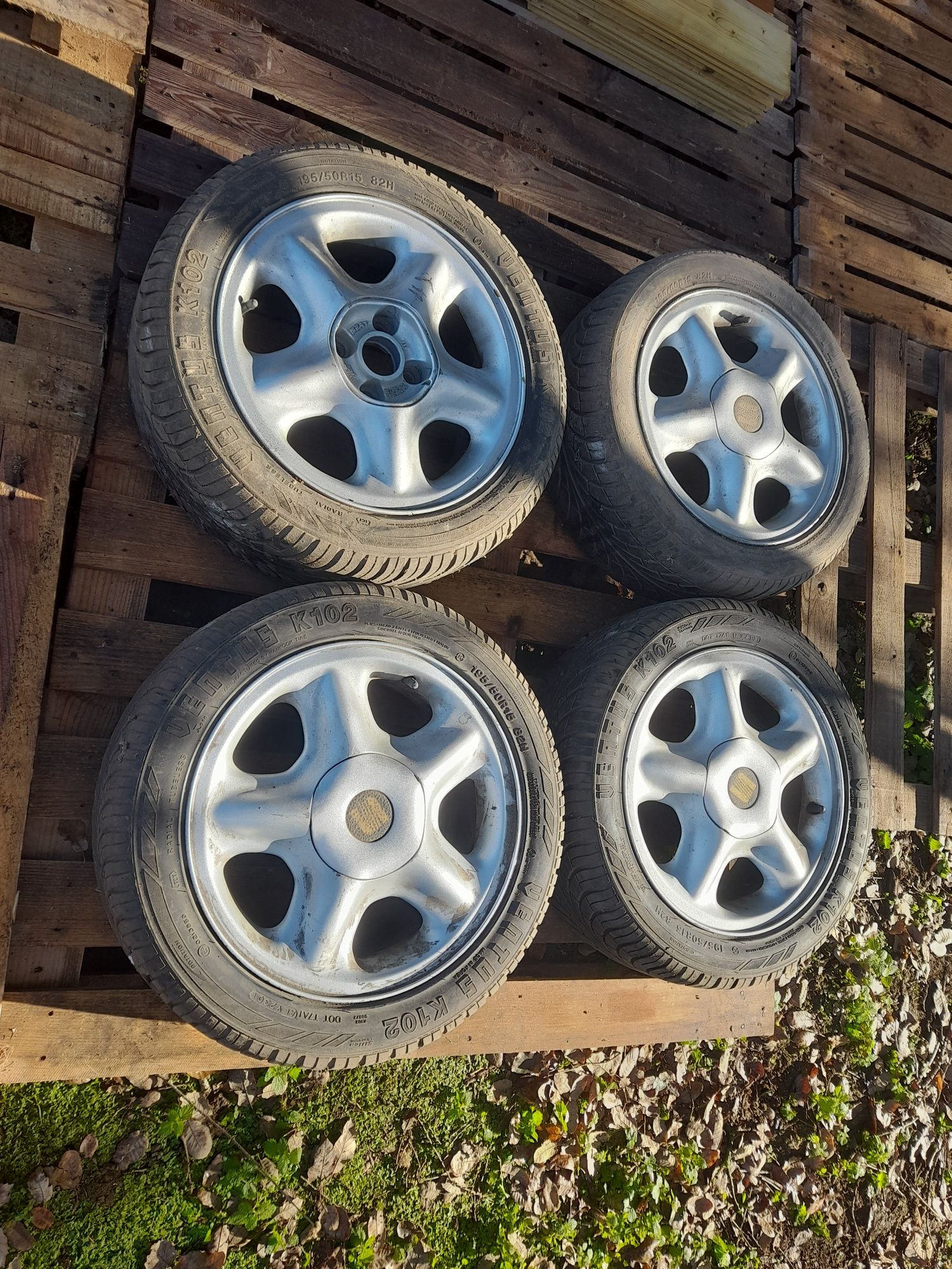 4 jantes seat 195/50/R15 4/100