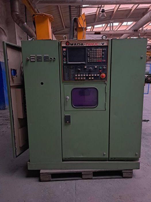 Syndyk sprzeda! Wykrawarka reworwerowa, AMADA