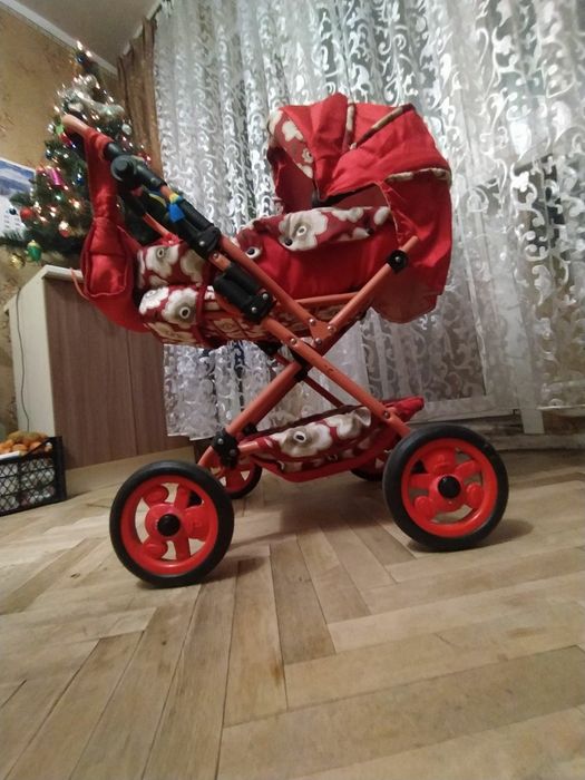 Коляска для ляльок