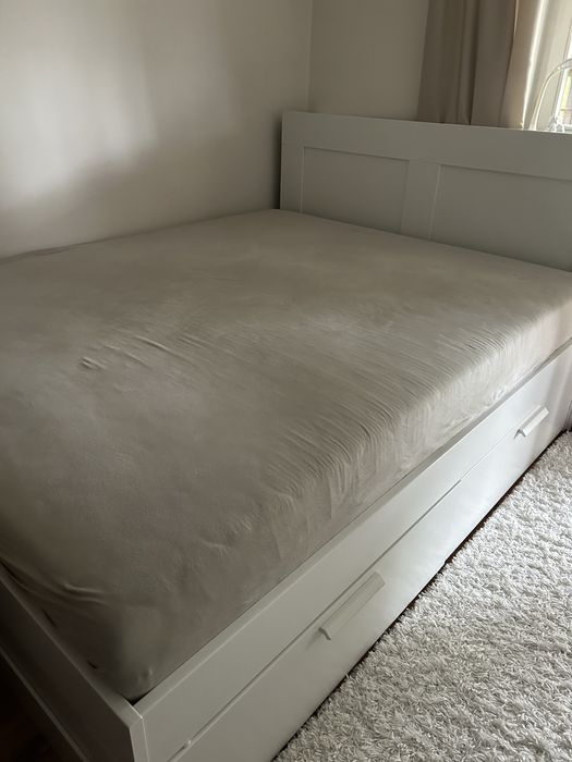 Łóżko białe ikea