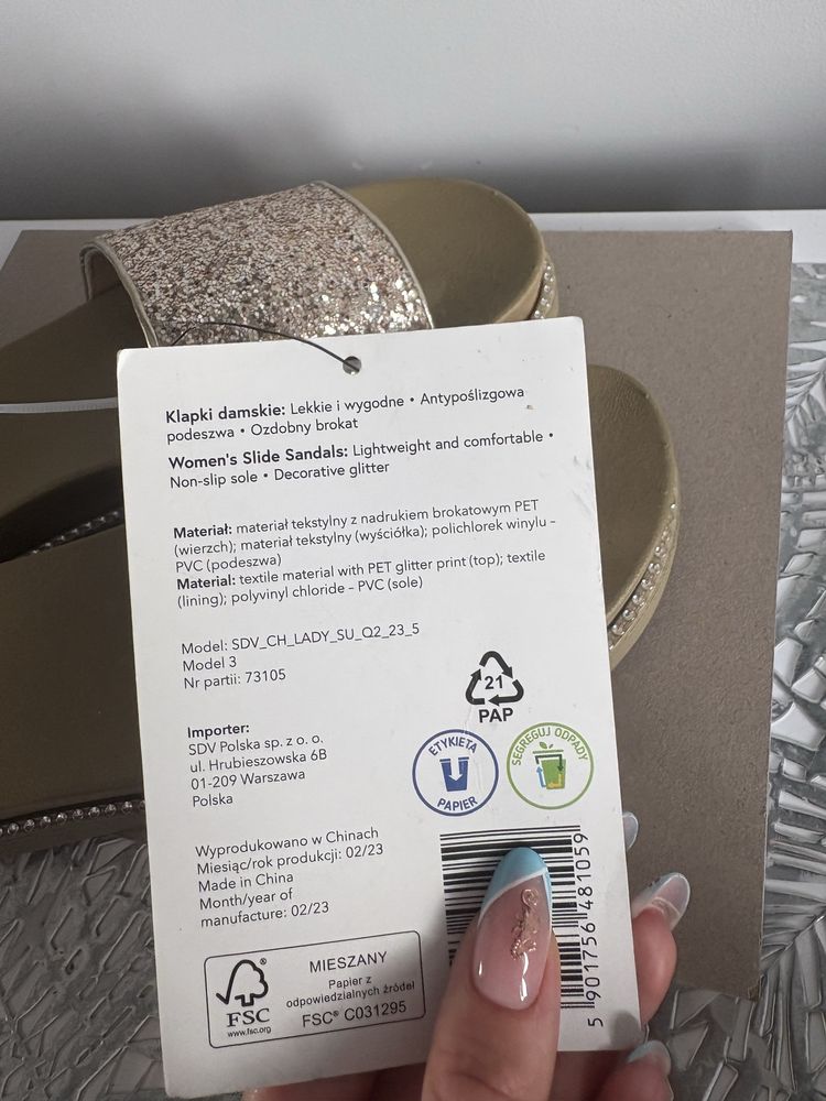 Nowe złote klapki Cleve 37 brokatowe sandały na platformie wygodne