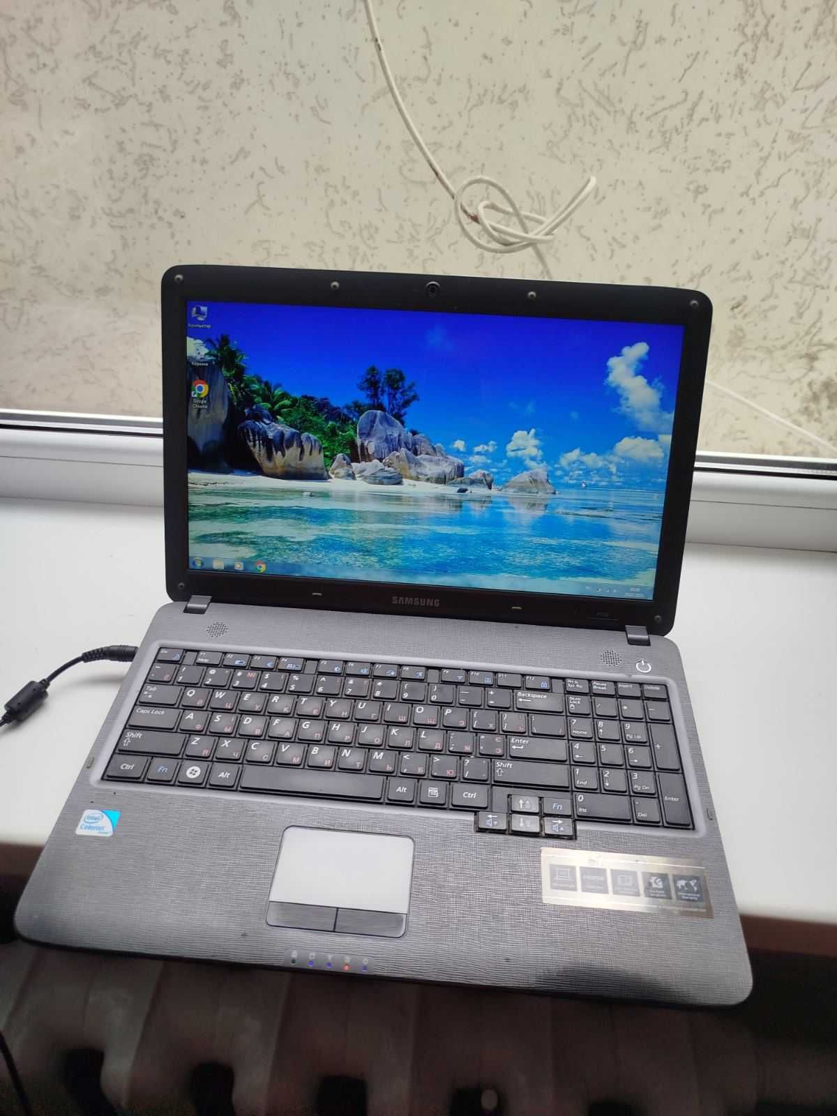 Ноутбук Samsung R528 15.6