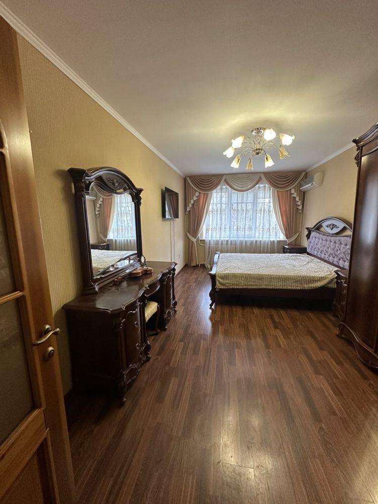 В продажу 3 к к на 3й Слобідській / пр. Центральний