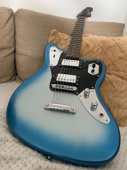 Guitarra Squier jaguar contemporany