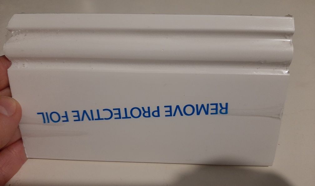 Listwy przypodłogowe PCV wodoodporne białe