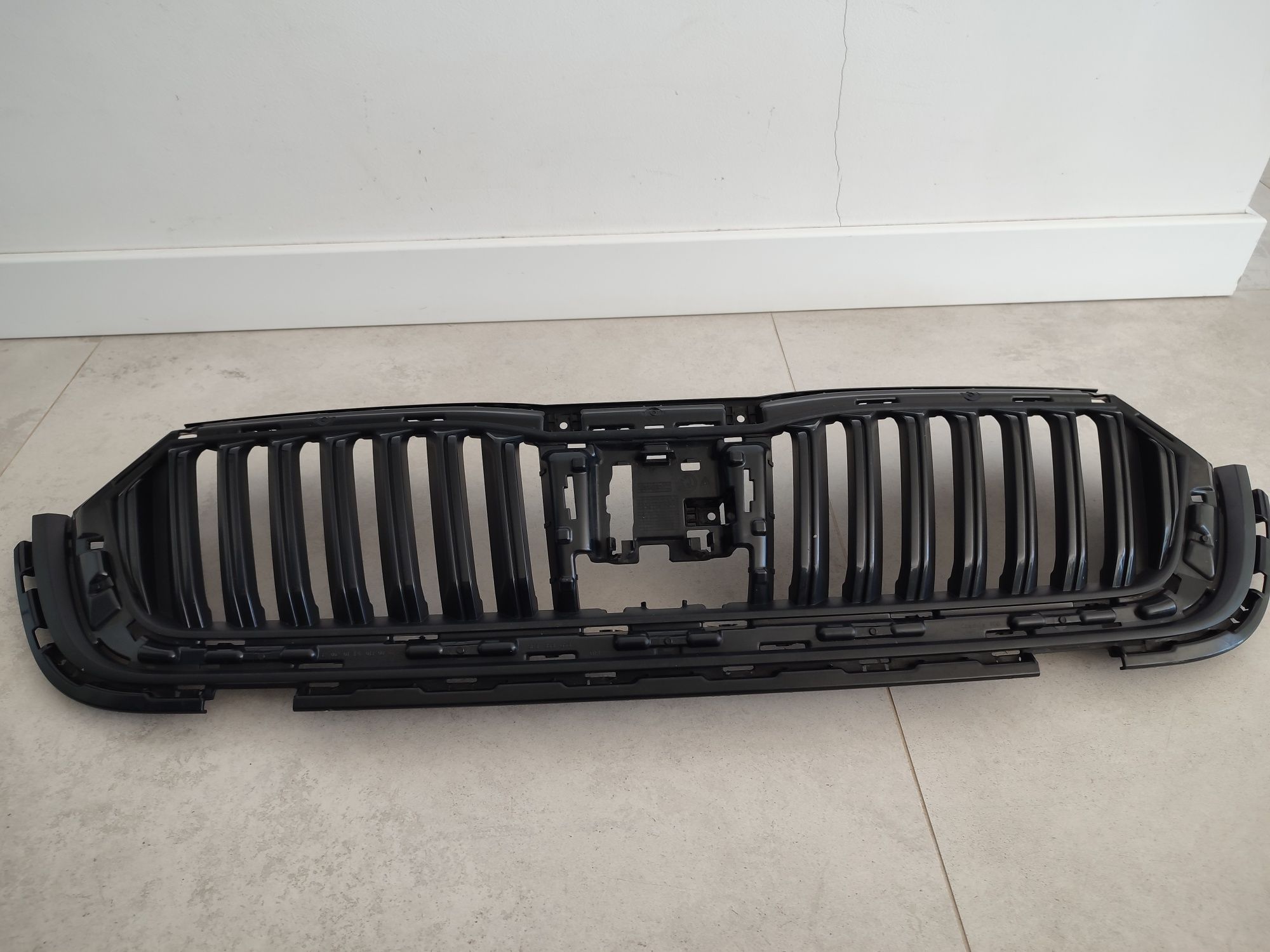 Grill Atrapa Skoda Octavia 4 IV 5E3 Oryginał