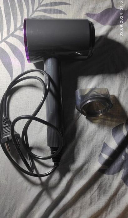 Фен для сушки волосся