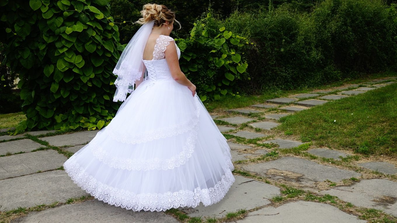 Весільна Сукня біла
