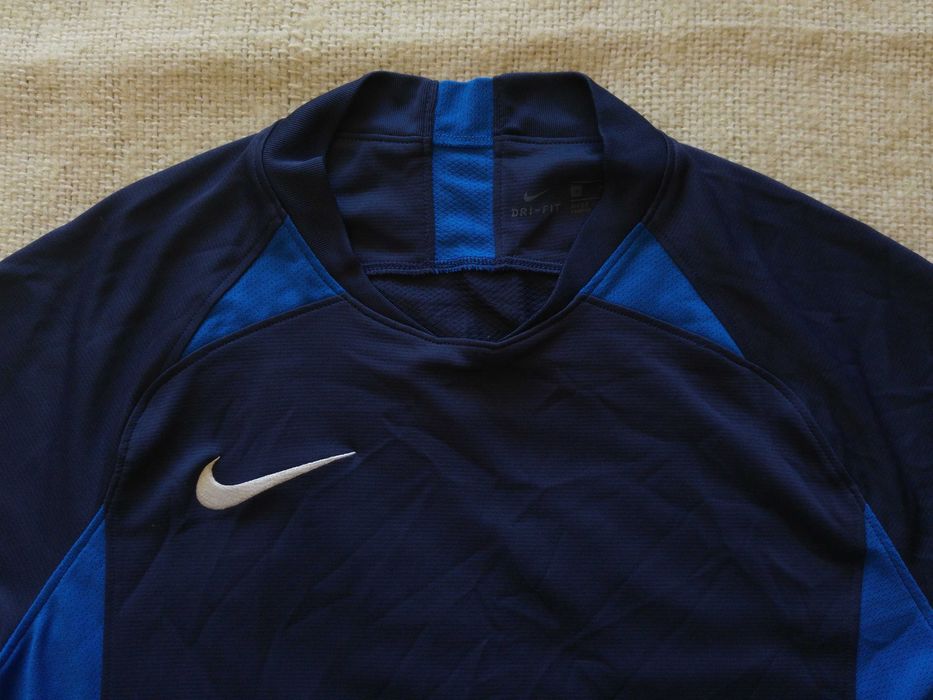 Koszulka sportowa Nike damska