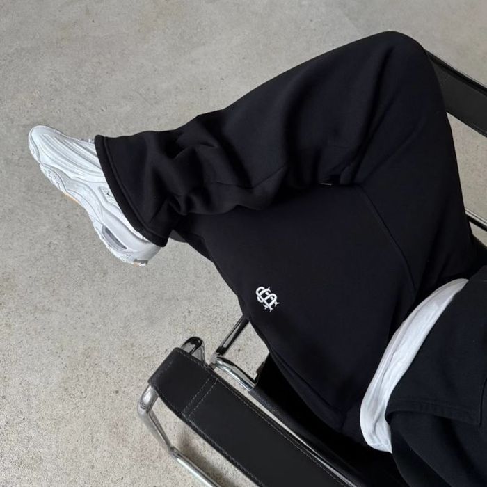 Спортивні штани Suvene