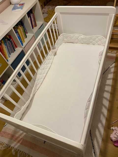 Łóżeczko Woodies Country Cot 120×60 + materac Tapi kokos-pianka