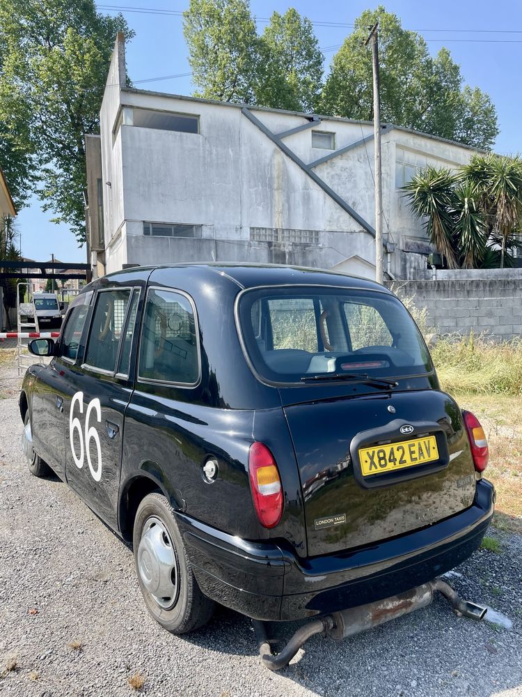 Vendo taxi ingles em nuito bom estado