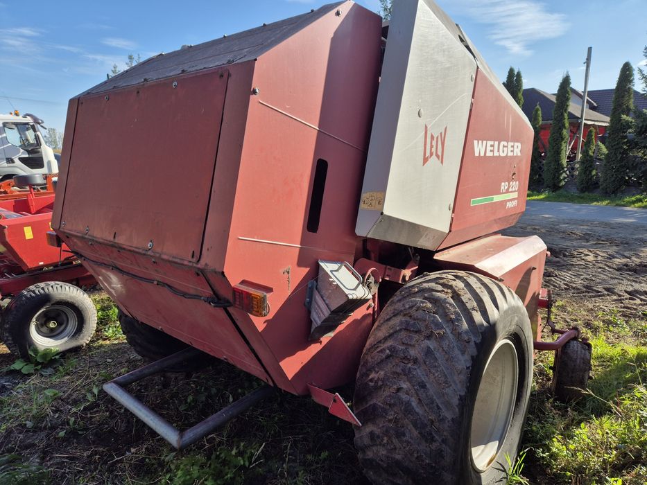 Prasa rolująca belarka Welger RP 220 Lely.  Okazja.  Piękna.