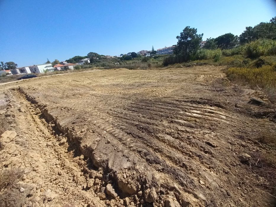 Vendo terreno na Caparica