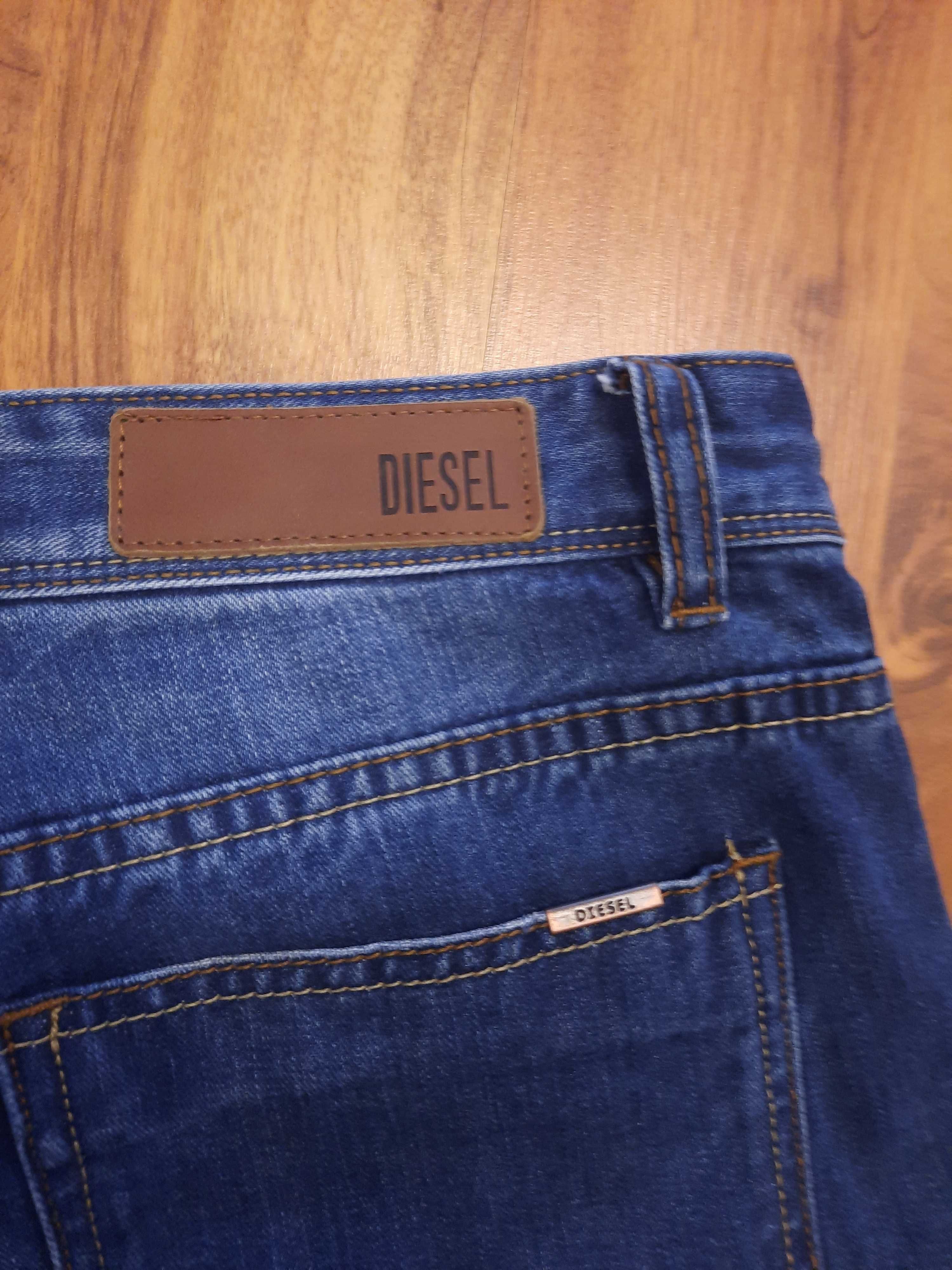 Spodnie jeansowe jeansy Classic Bootcut Diesel rozmiar W30 L32 S