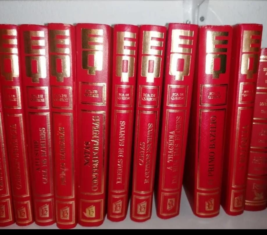Colecção de livros de Eça de Queiroz