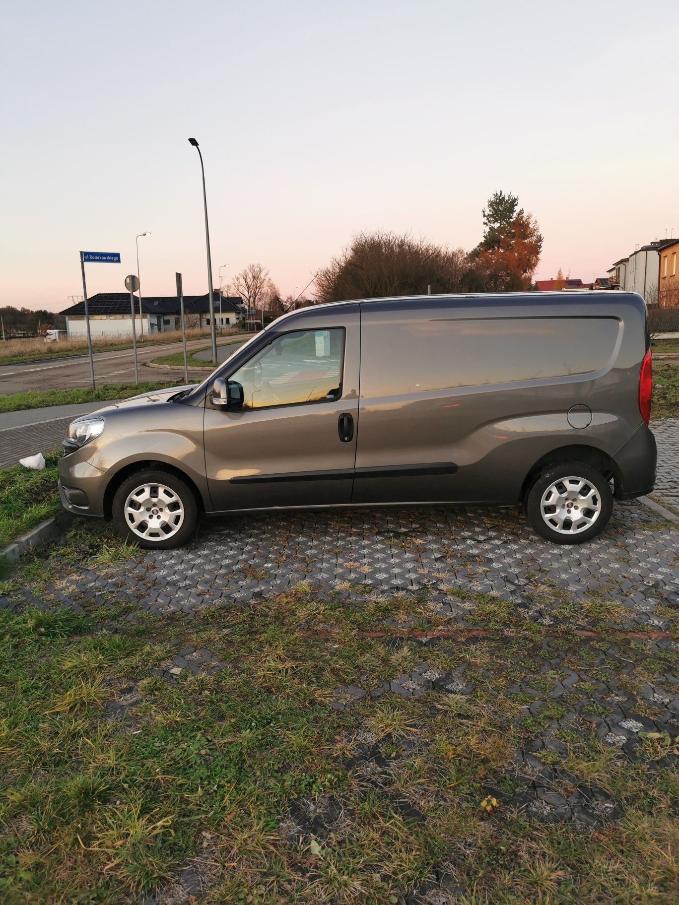 Sprzedam samochód Fiat Doblo maxi