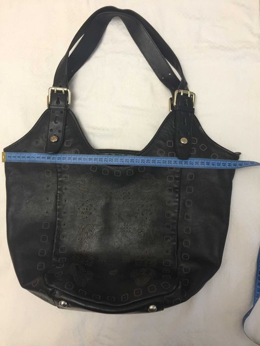 Givenchy  женская сумка большая кожаная в отличном состоянии