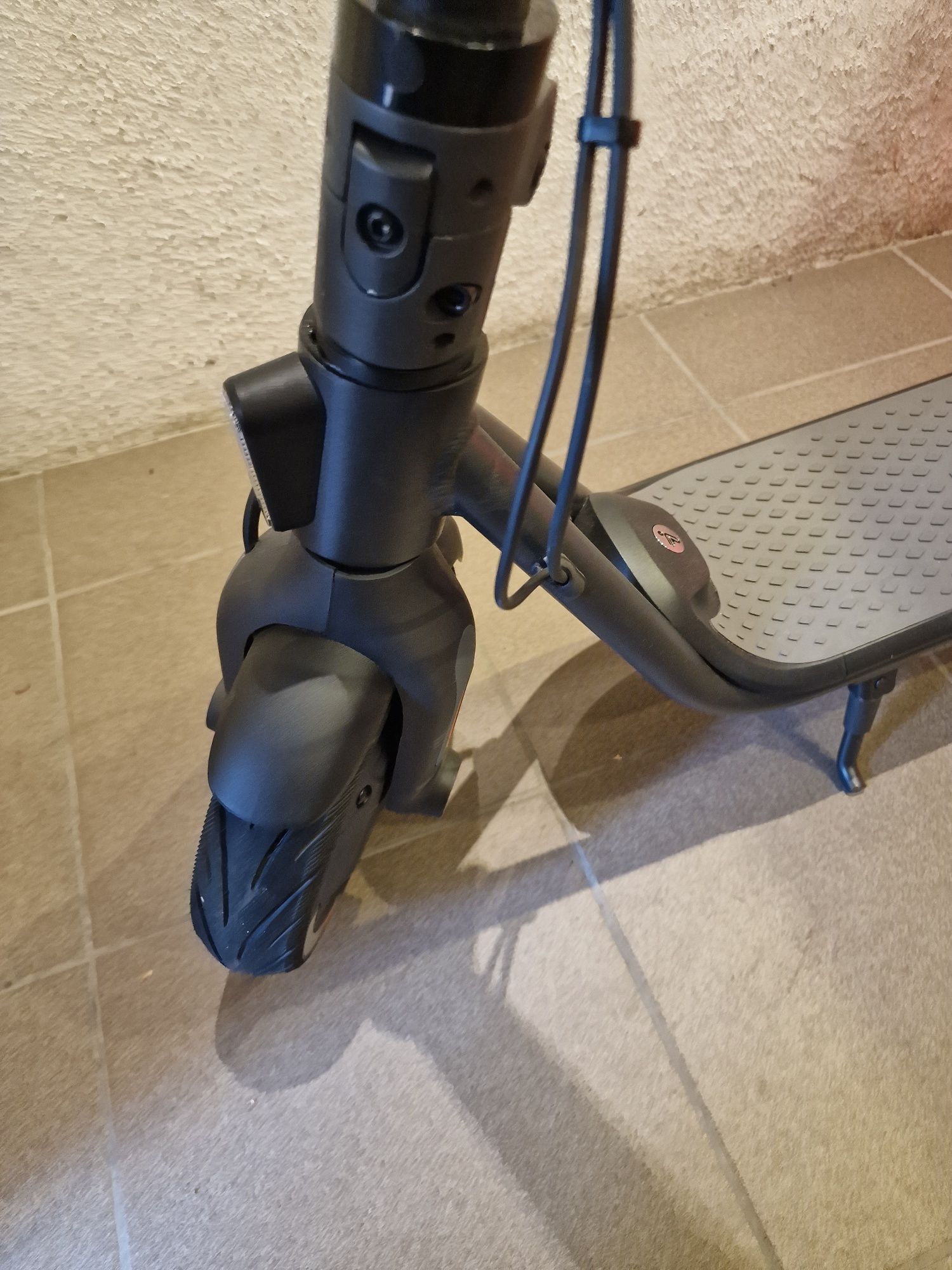 Hulajnoga Elektryczna Segway Ninebot F20D