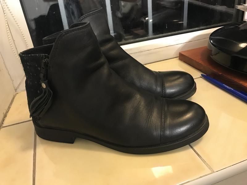 Чорні осінні демісезонні жіночі черевики geox