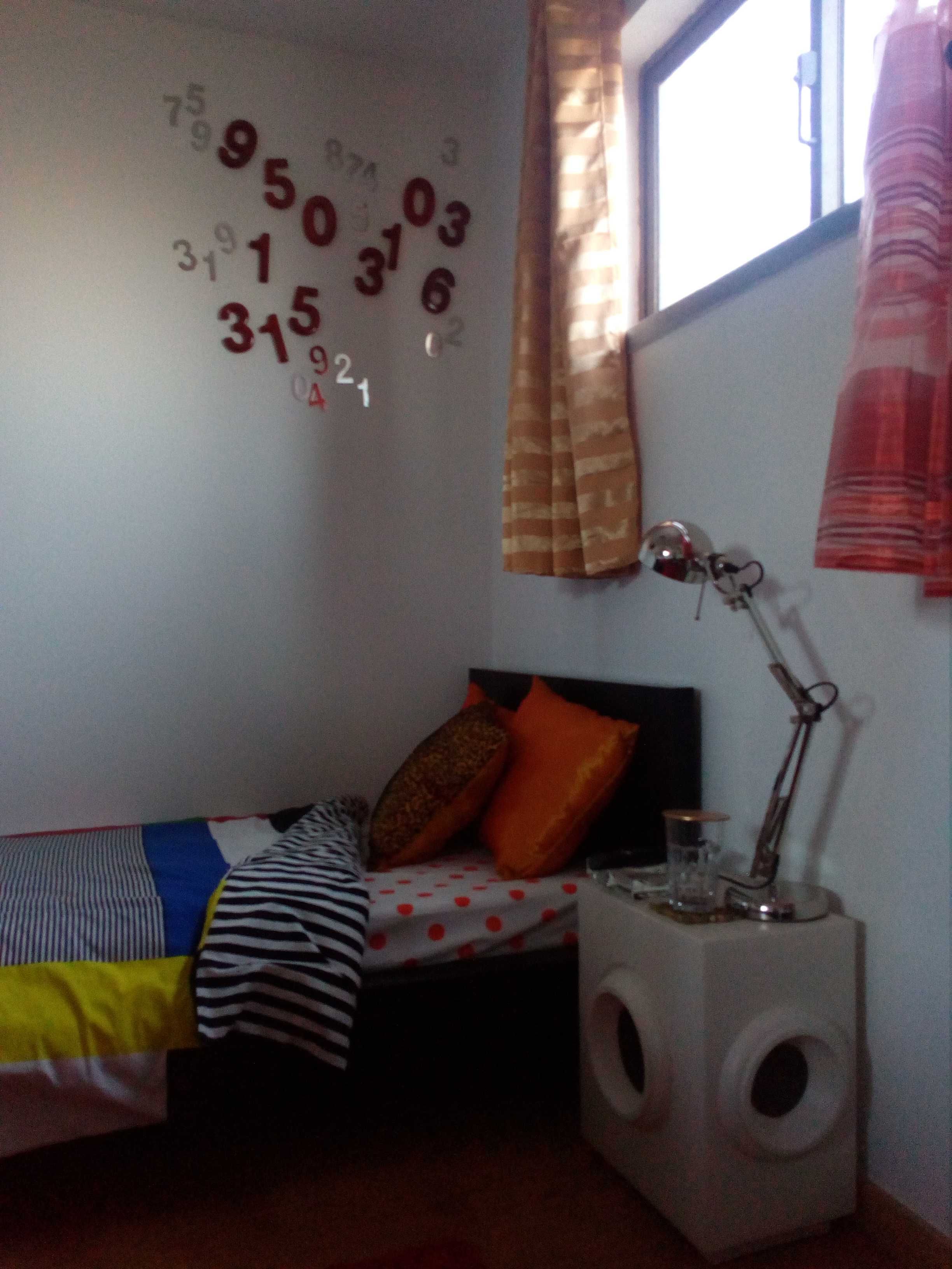Excelente quarto totalmente equipado