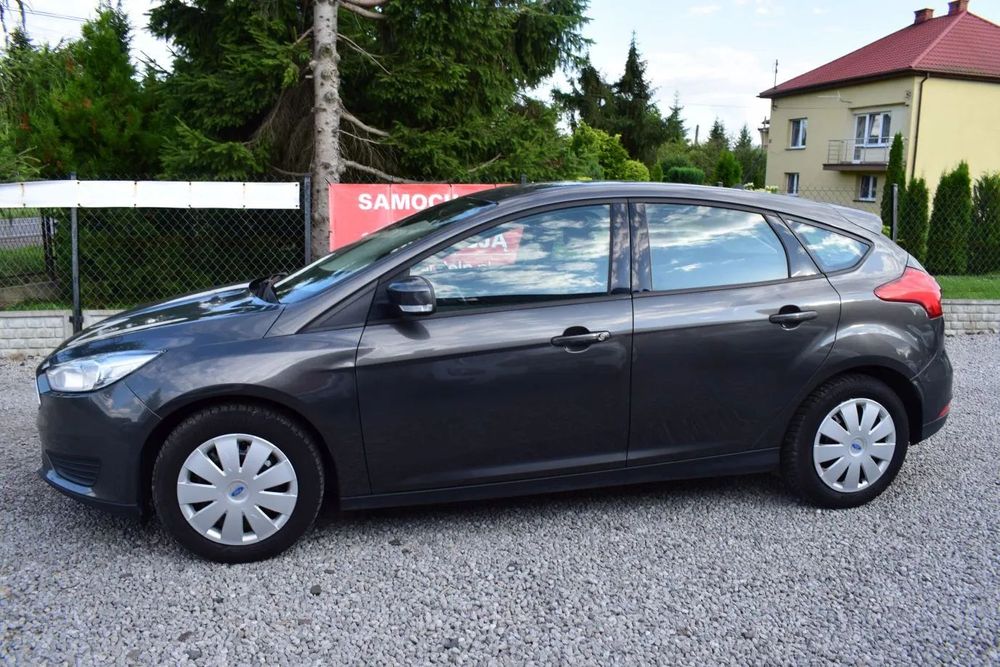 Ford Focus 1.6i 85KM