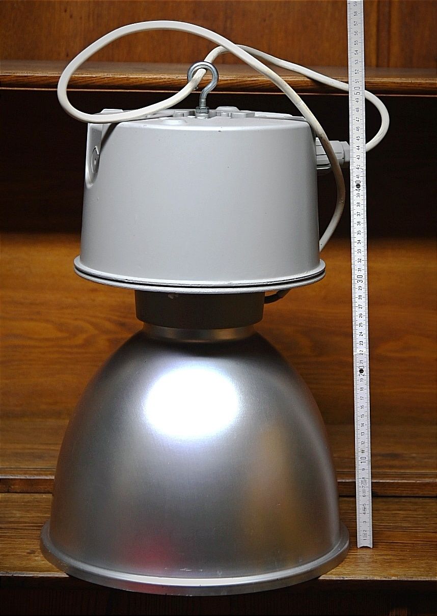 Lampy loftowe przemysłowe vintage włoskie metalowe.