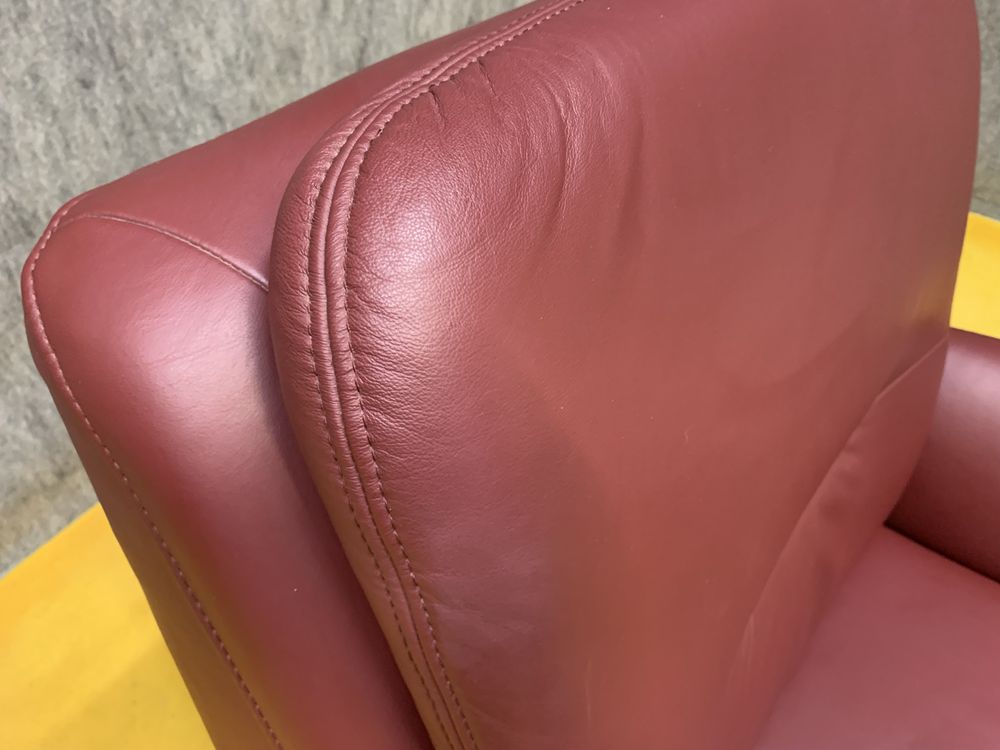 Шкіряне крісло кожаное кресло бордове