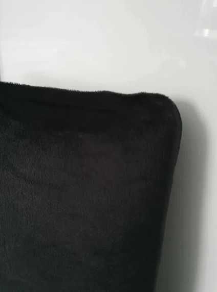 Komplet 4 pokrowce na krzesła czarne welurowe pluszowe miękkie