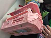 Casa das Barbie azul e rosa