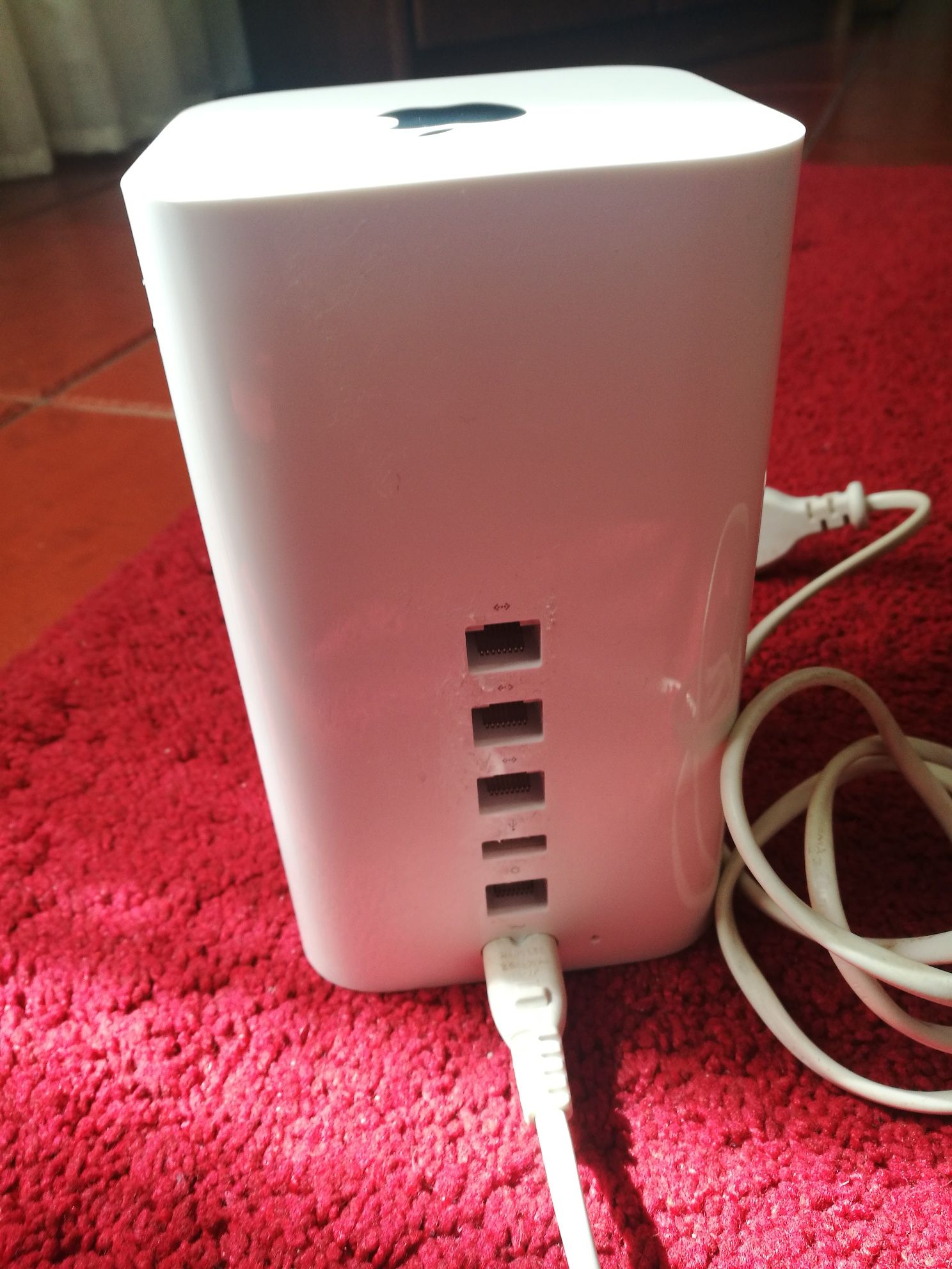 Apple Airport extreme base