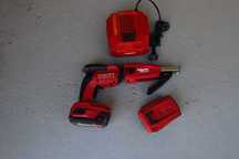 HILTI SD 5000-A22 wkrętarka do płyt gipsowo-karto