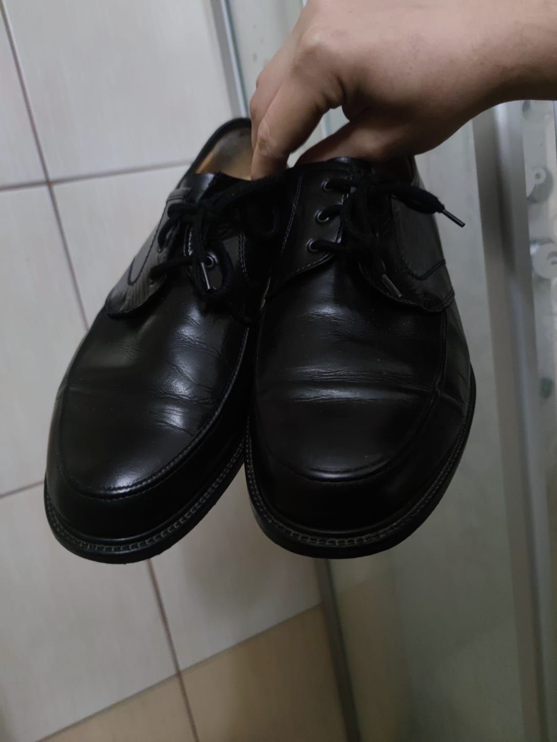 Buty obuwie 42 eleganckie M John męskie czarne leather skóra skórzane