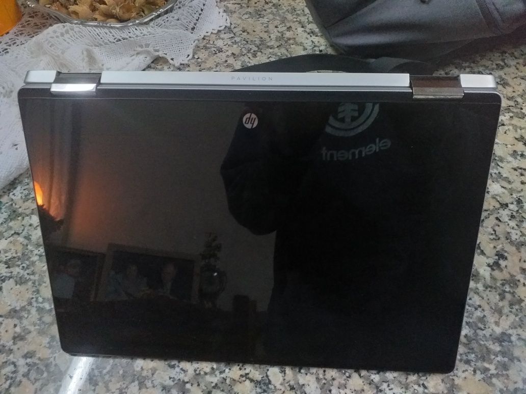 Computador híbrido HP