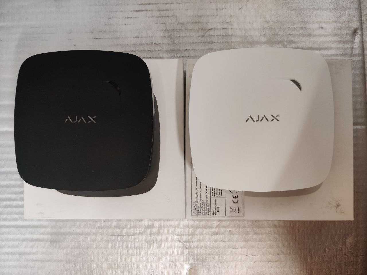 Бездротові датчики диму Ajax FireProtect white and Black