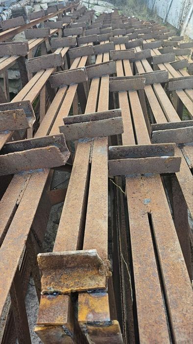 Продам ферми металеві б.в.