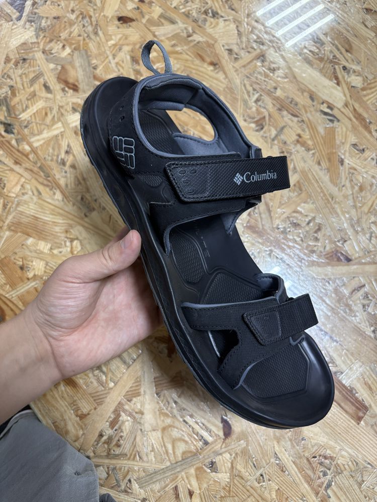 Чоловічі сандалі/босоніжки Columbia Techlite в розмірі 45/46