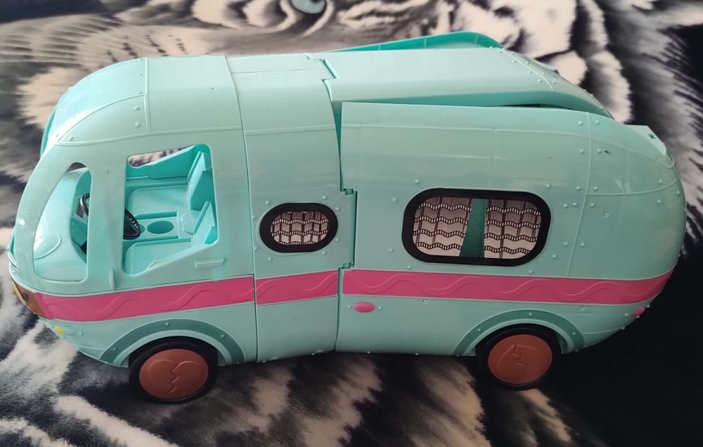 Продам автобус Lol оригінал