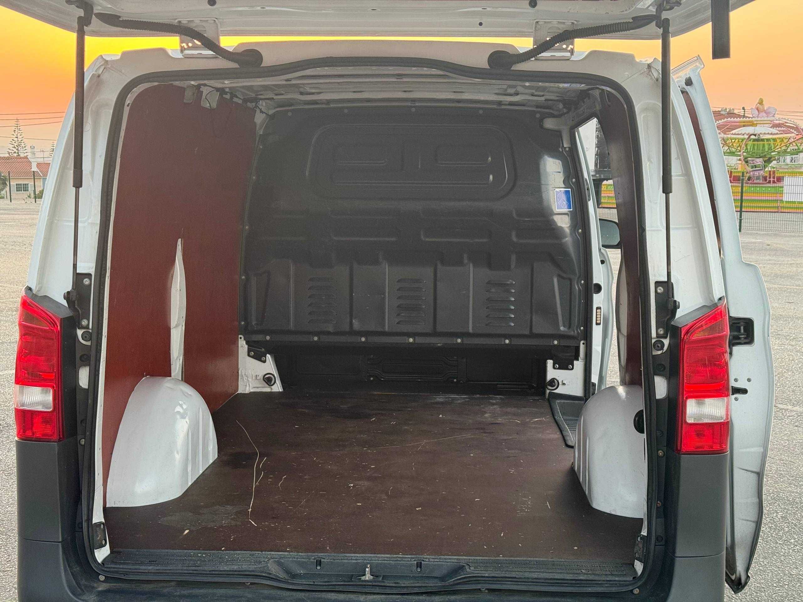 Mercedes-Benz Vito 111