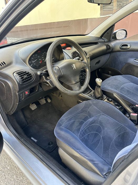 Peugeot 1.1 206 gasolina