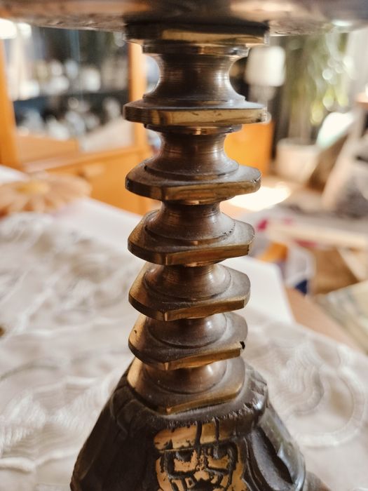 Mosiężny świecznik bardzo ciężki