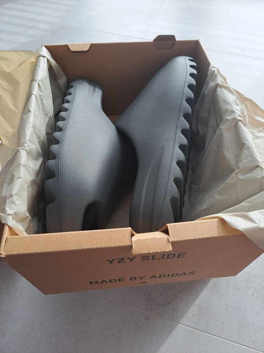 Yezzy slide adidas nowe klapki dark onyx rozmiar 43