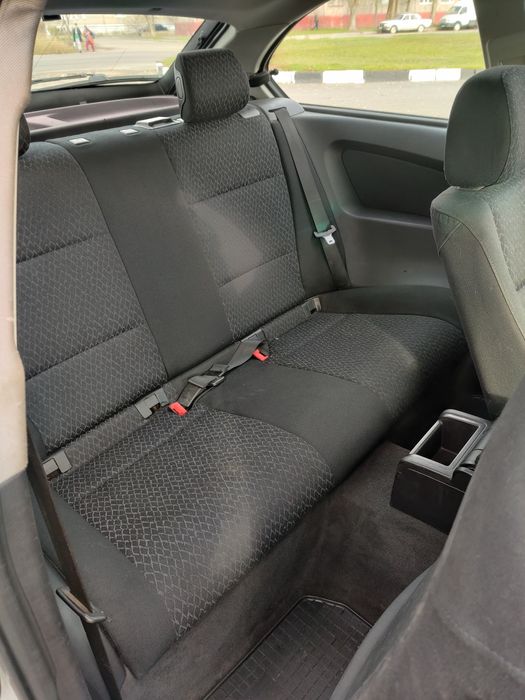 Продам обмен BMW e46 компакт 1.8 бенз.мех.