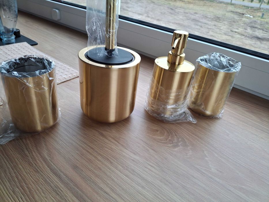 Komplet łazienkowy nowy