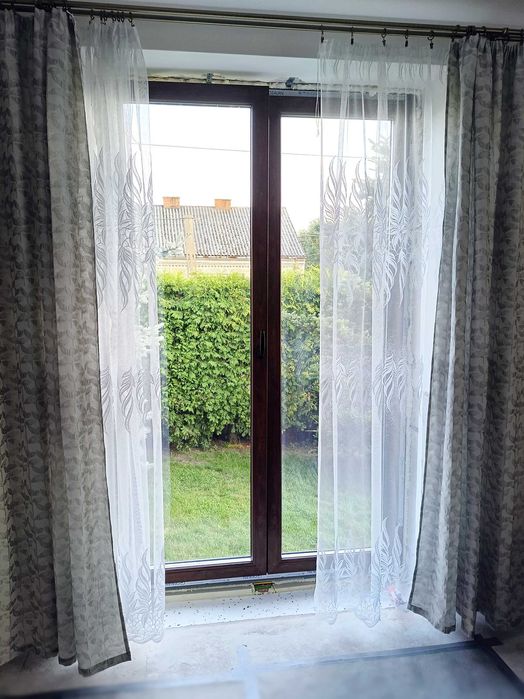 Firanki do salonu używane – komplet 4 szt. w dobrym stanie