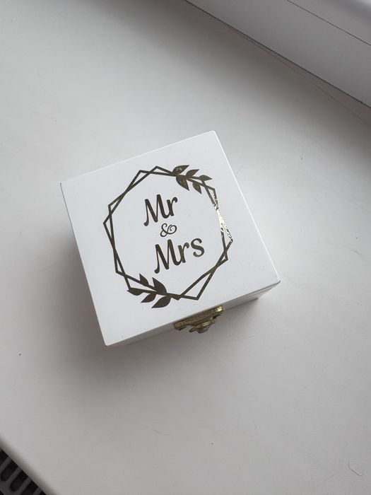 Коробка для обручок на весілля